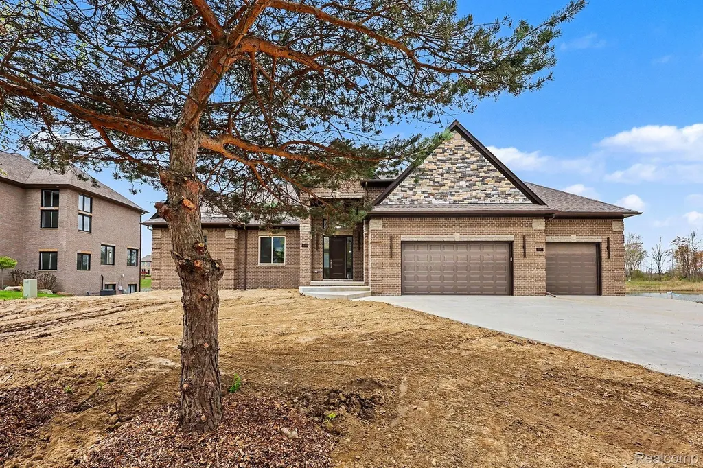 68503 Lake Angela Pointe Richmond City MI 48062