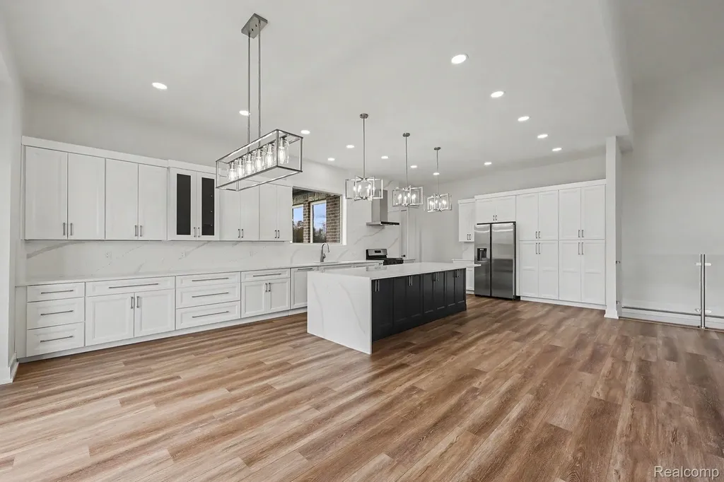 68503 Lake Angela Pointe Richmond City MI 48062