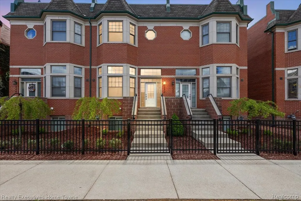 236 Erskine Street Erskine Street Unit 23 Detroit City MI 48201