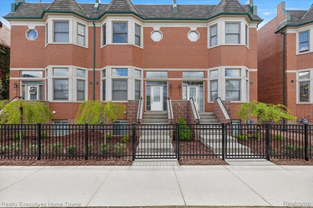 236 Erskine Street Erskine Street Unit 23 Detroit City MI 48201