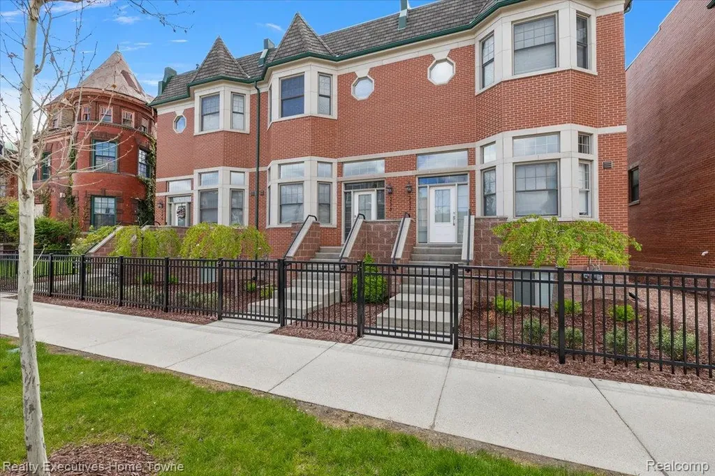 236 Erskine Street Erskine Street Unit 23 Detroit City MI 48201