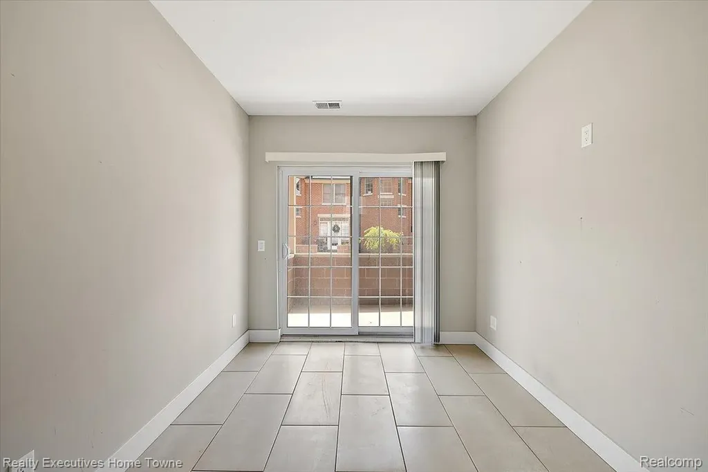 236 Erskine Street Erskine Street Unit 23 Detroit City MI 48201