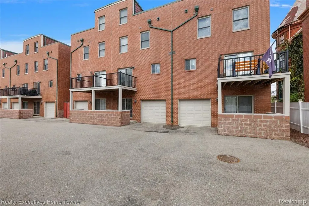 236 Erskine Street Erskine Street Unit 23 Detroit City MI 48201