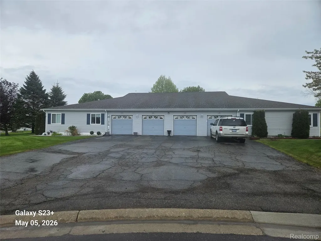 1137 Parkside Circle Mundy Township MI 48439