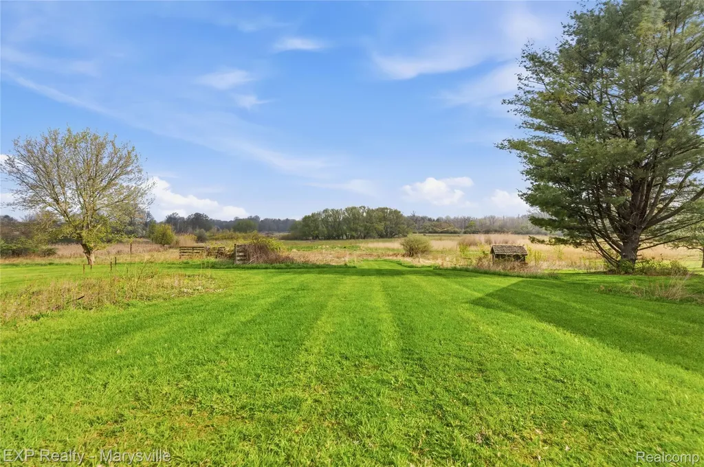 3345 Beach Road Port Huron Charter Township MI 48060