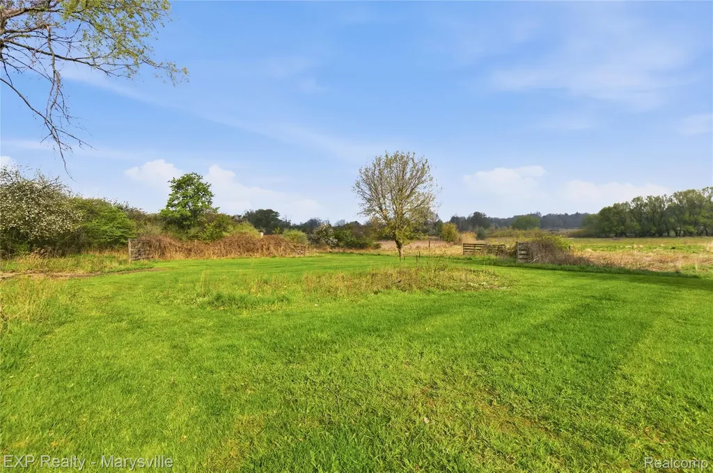 3345 Beach Road Port Huron Charter Township MI 48060