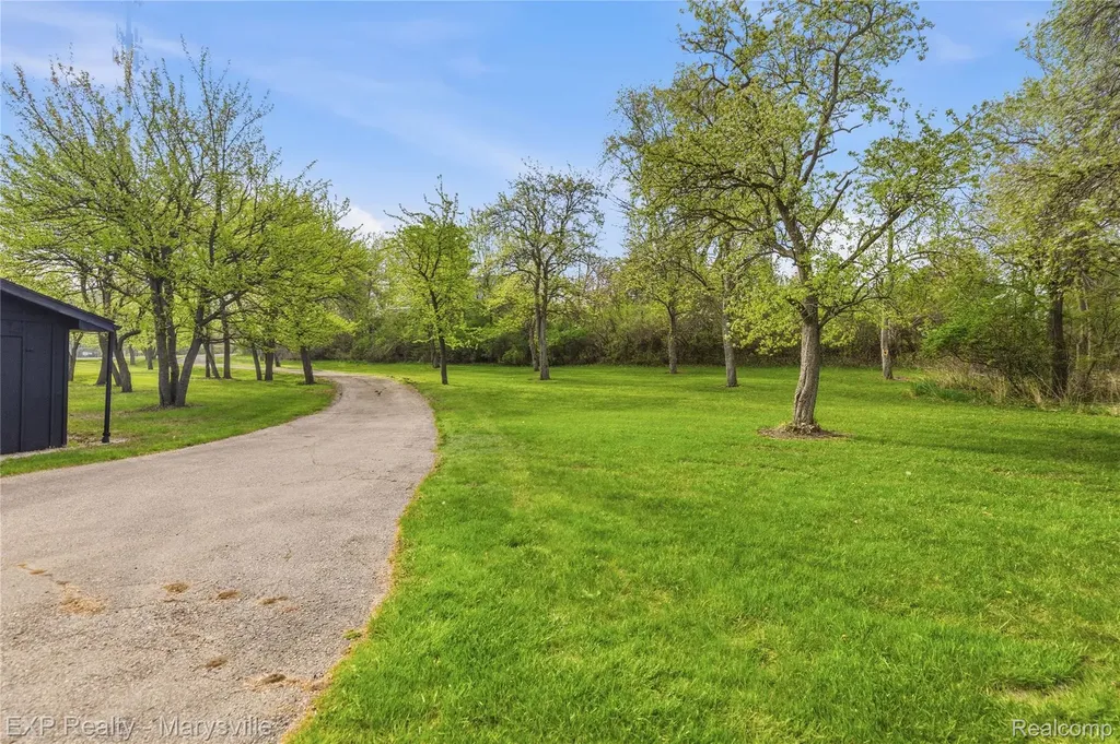 3345 Beach Road Port Huron Charter Township MI 48060