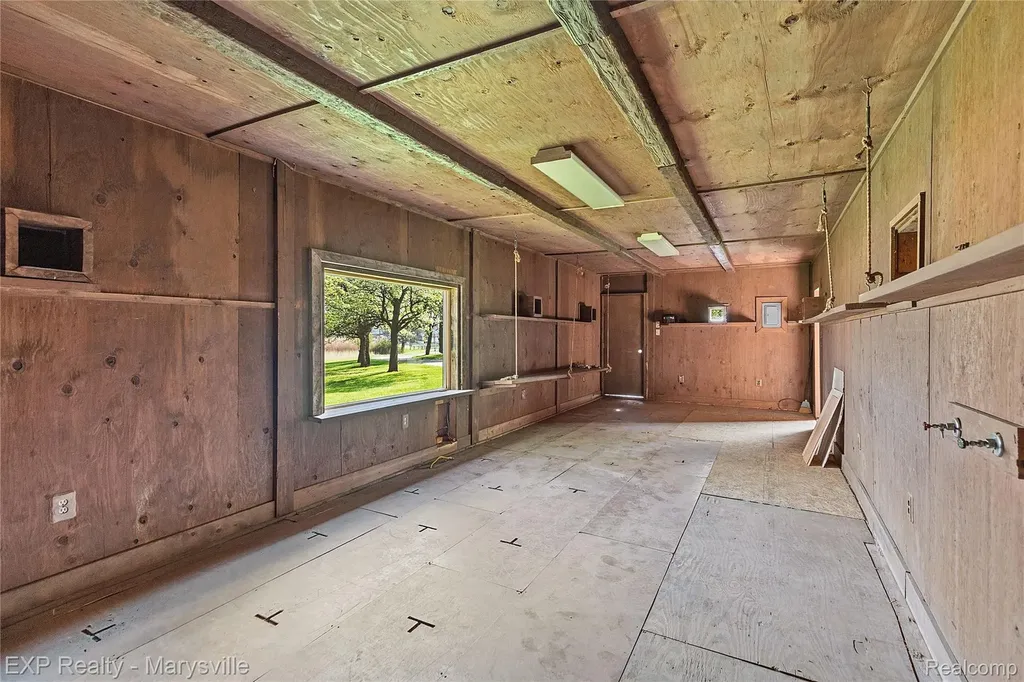 3345 Beach Road Port Huron Charter Township MI 48060