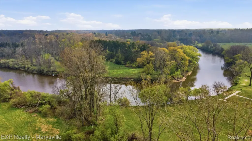 3345 Beach Road Port Huron Charter Township MI 48060