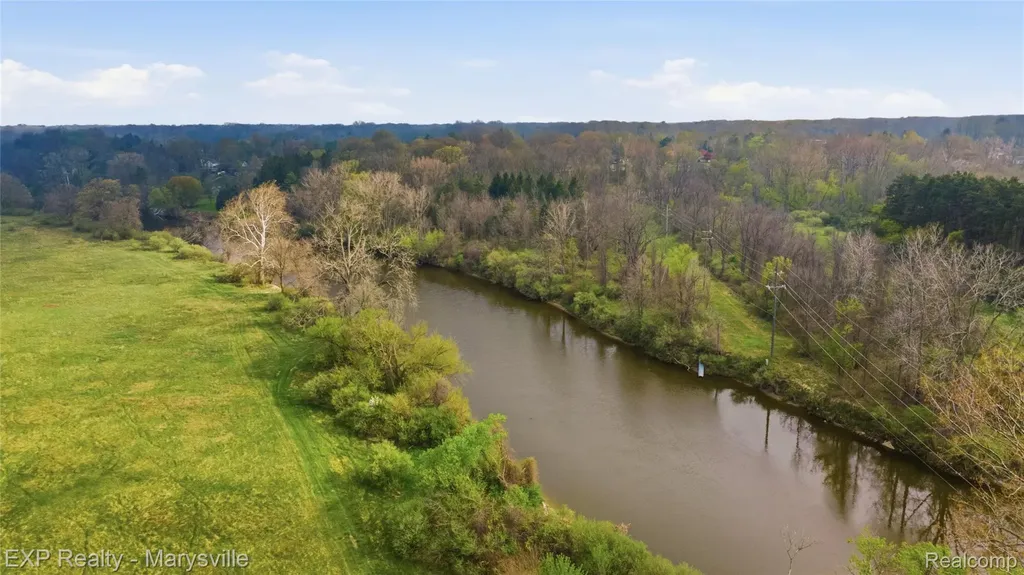 3345 Beach Road Port Huron Charter Township MI 48060