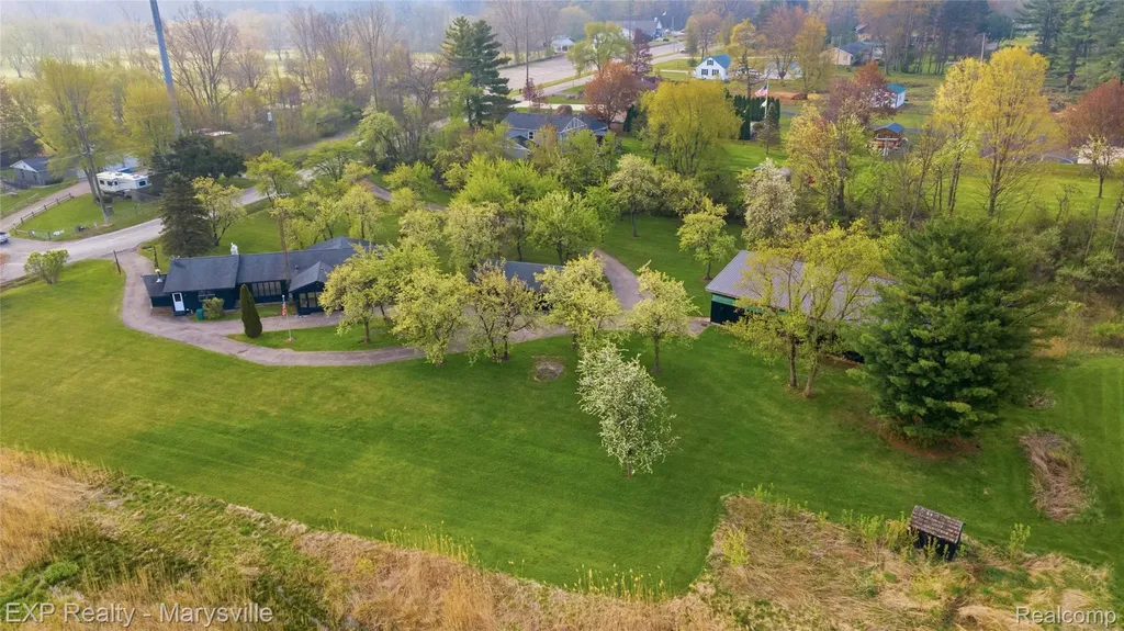 3345 Beach Road Port Huron Charter Township MI 48060
