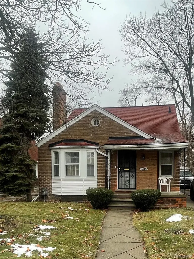 17587 Strathmoor Street Detroit City MI 48235