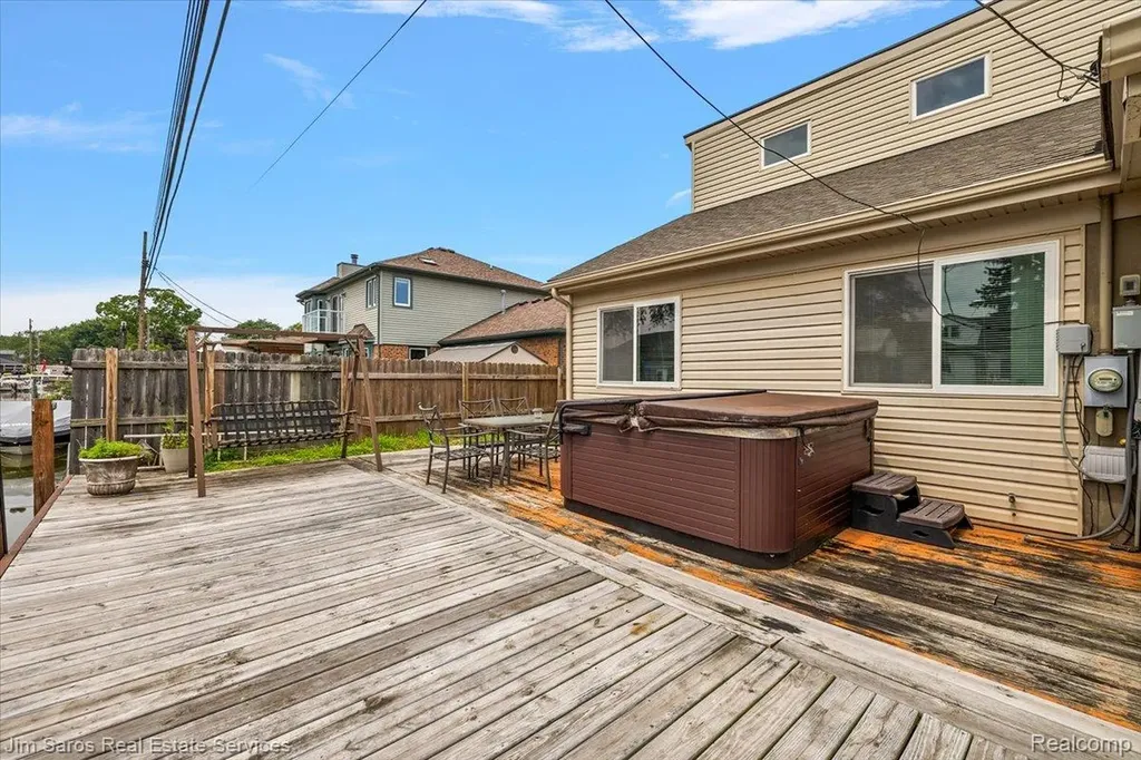 22470 Wildwood Street St. Clair Shores City MI 48081