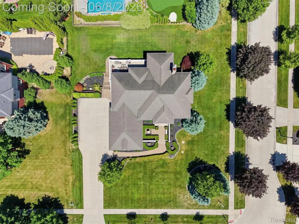 54150 Queensborough Drive Shelby Charter Township MI 48315