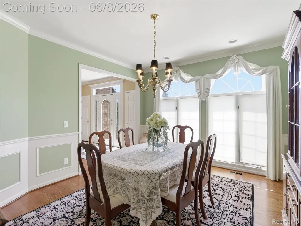 54150 Queensborough Drive Shelby Charter Township MI 48315