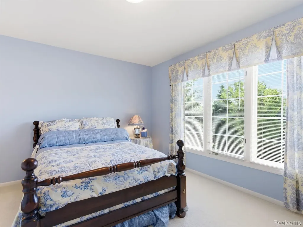 54150 Queensborough Drive Shelby Charter Township MI 48315