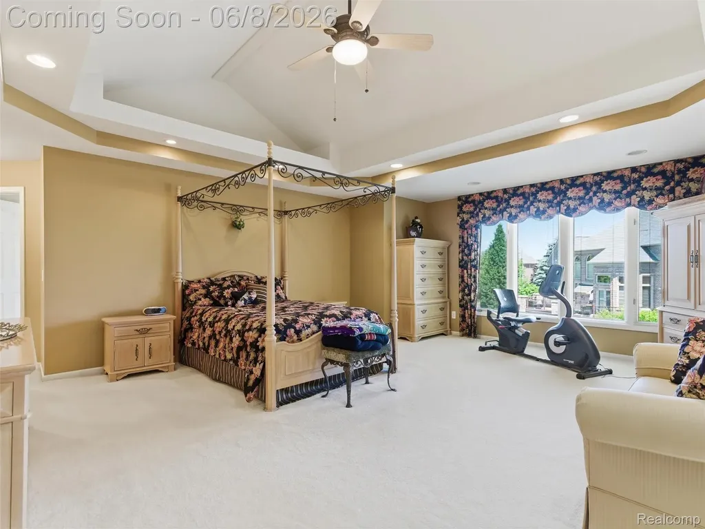 54150 Queensborough Drive Shelby Charter Township MI 48315