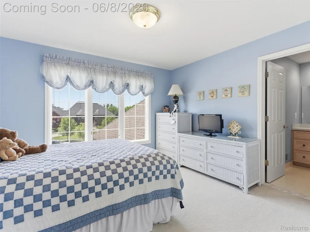 54150 Queensborough Drive Shelby Charter Township MI 48315