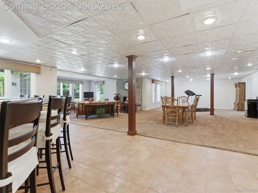 54150 Queensborough Drive Shelby Charter Township MI 48315