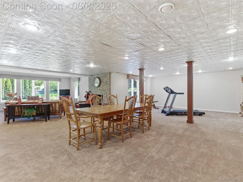 54150 Queensborough Drive Shelby Charter Township MI 48315