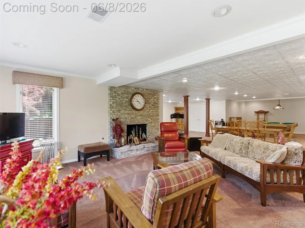 54150 Queensborough Drive Shelby Charter Township MI 48315