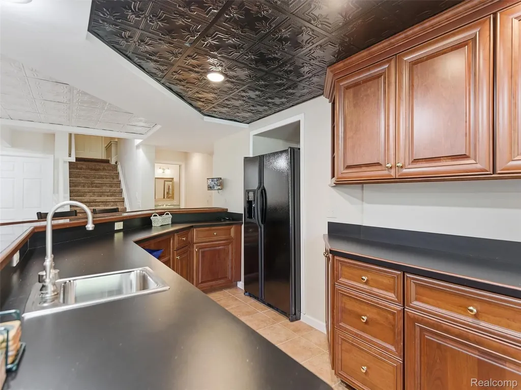 54150 Queensborough Drive Shelby Charter Township MI 48315