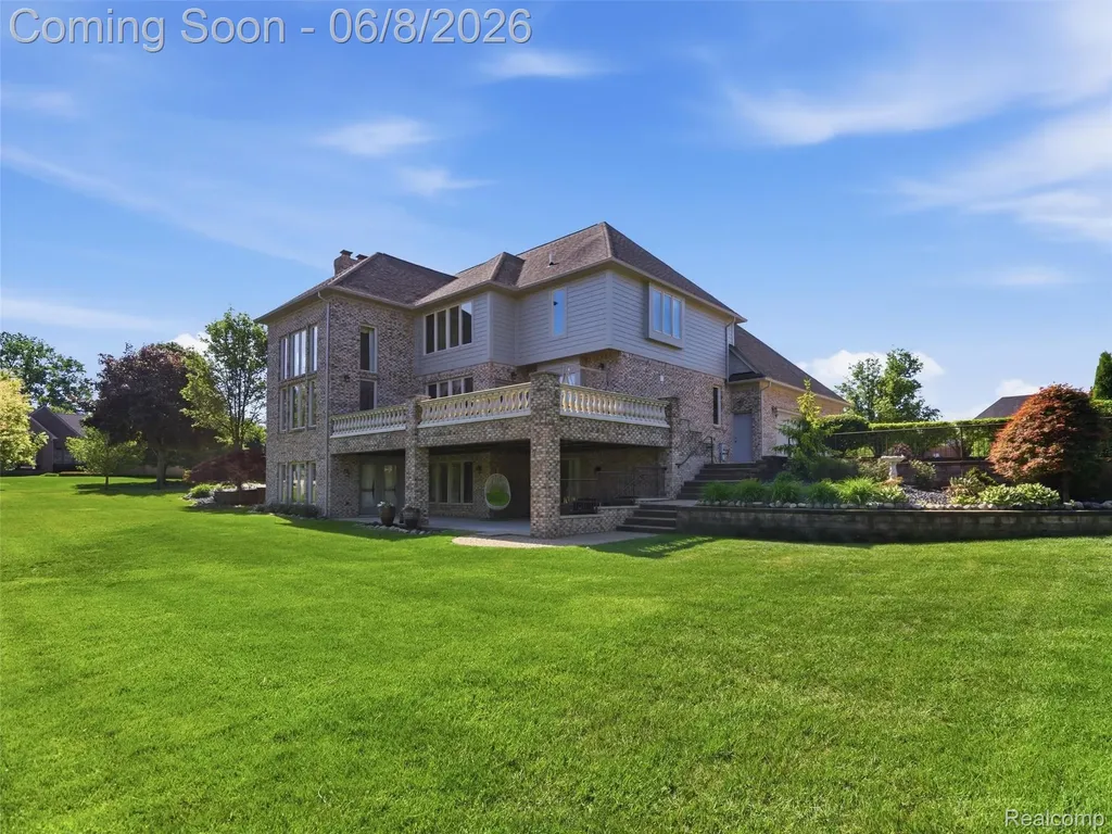 54150 Queensborough Drive Shelby Charter Township MI 48315