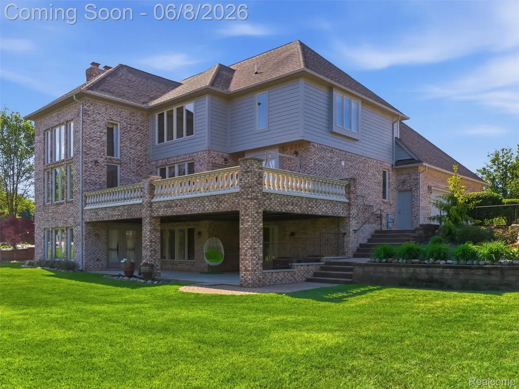 54150 Queensborough Drive Shelby Charter Township MI 48315