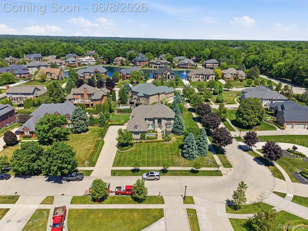 54150 Queensborough Drive Shelby Charter Township MI 48315