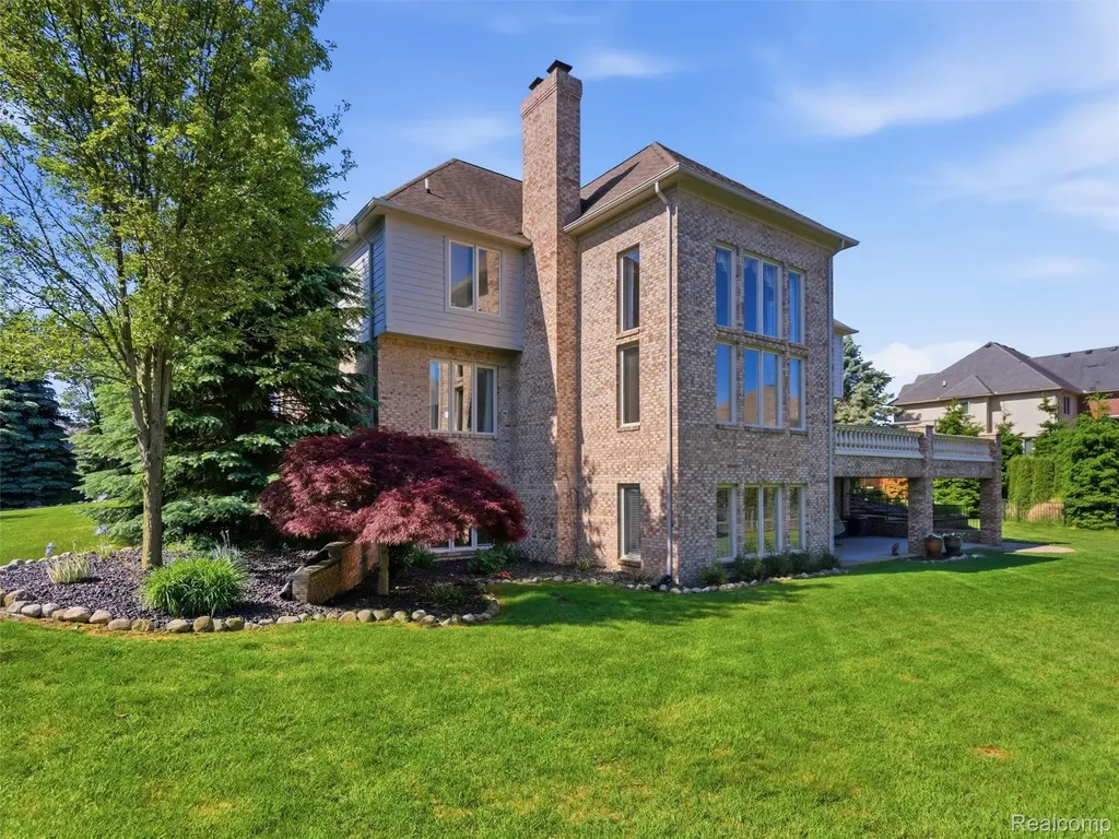 54150 Queensborough Drive Shelby Charter Township MI 48315