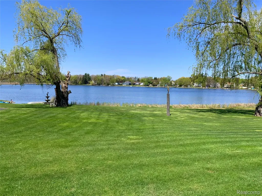 2400 S Baldwin Road Orion Charter Township MI 48360