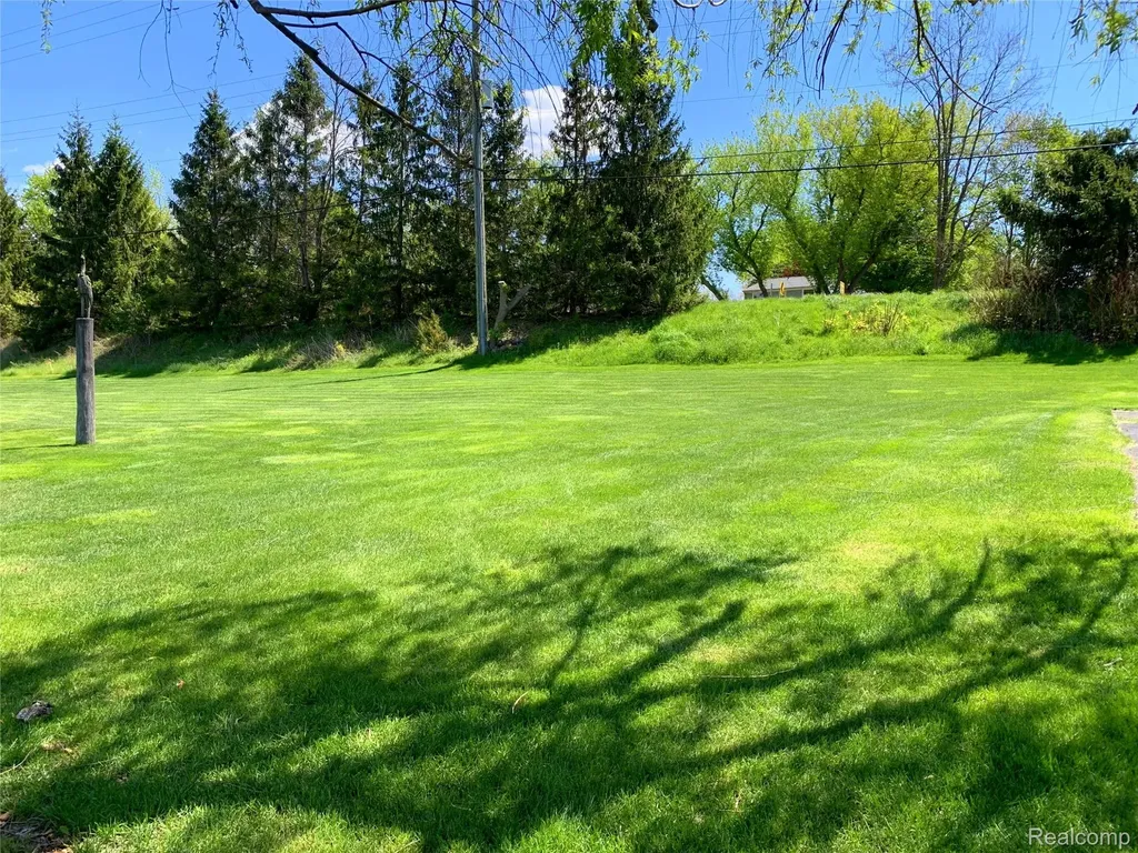 2400 S Baldwin Road Orion Charter Township MI 48360