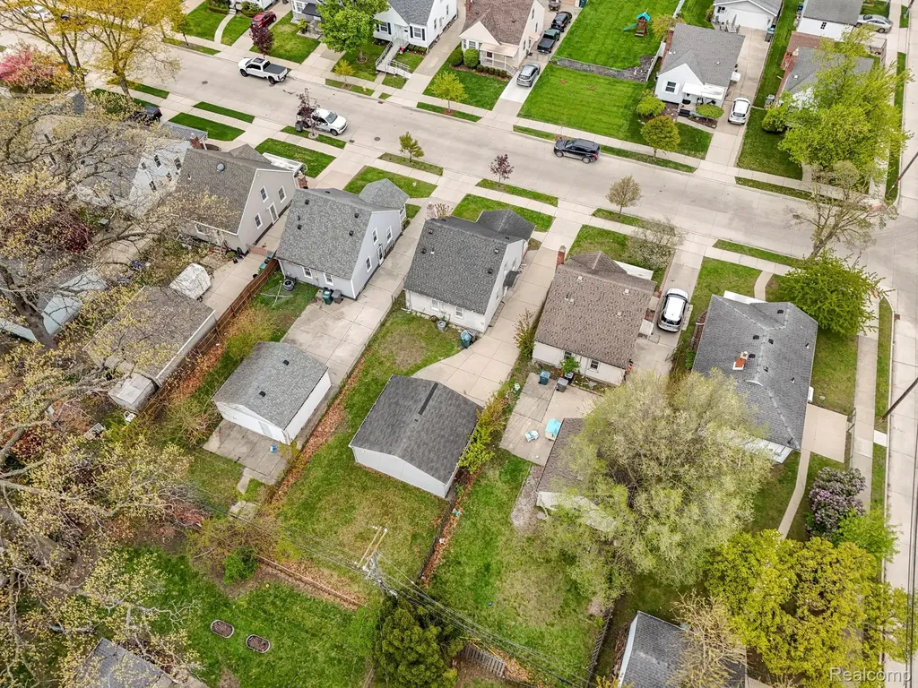 24621 Cherry Street Dearborn City MI 48124