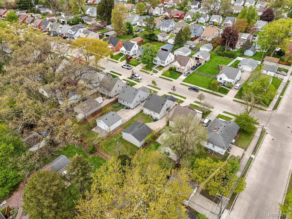 24621 Cherry Street Dearborn City MI 48124