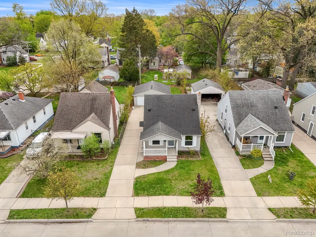 24621 Cherry Street Dearborn City MI 48124