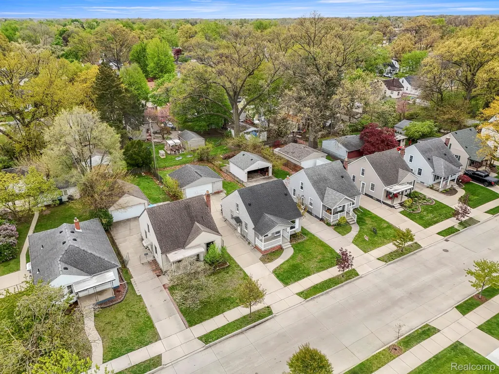 24621 Cherry Street Dearborn City MI 48124