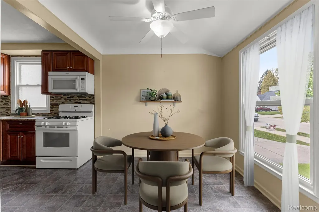 24621 Cherry Street Dearborn City MI 48124