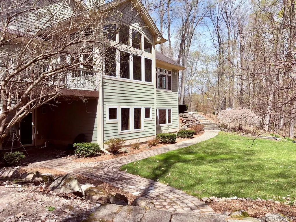 6788 E Hoxie Road Solon Township MI 49621