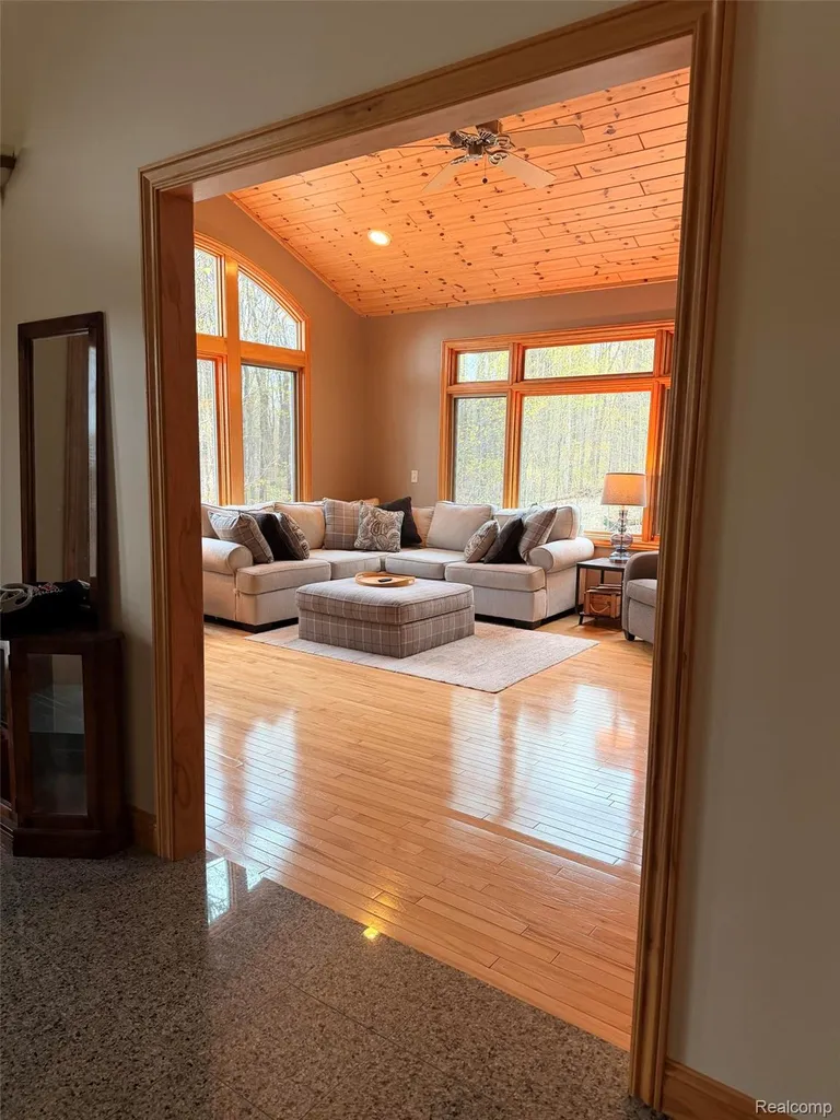 6788 E Hoxie Road Solon Township MI 49621