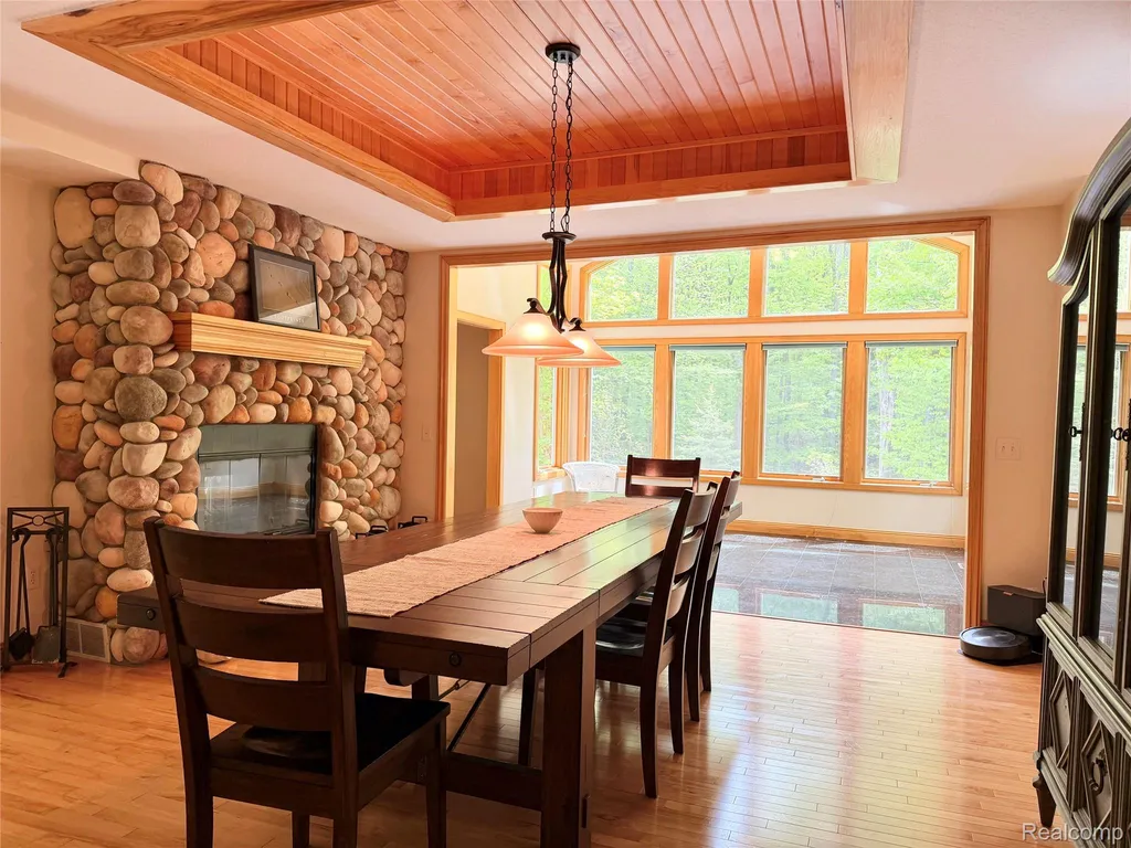 6788 E Hoxie Road Solon Township MI 49621