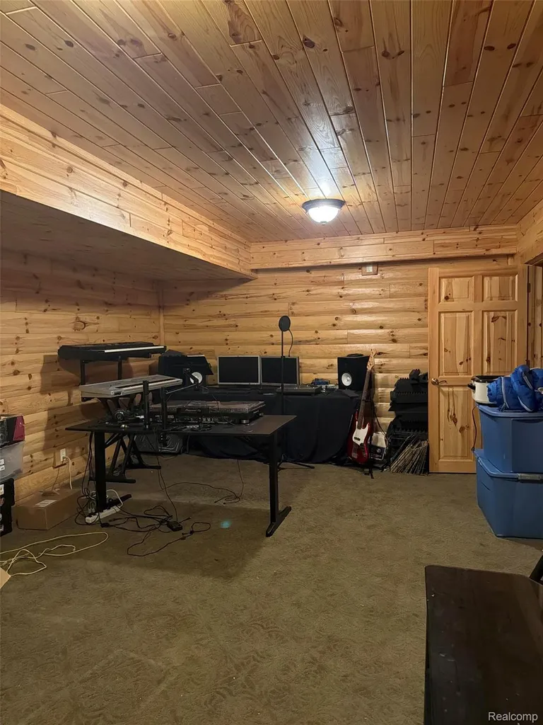 6788 E Hoxie Road Solon Township MI 49621
