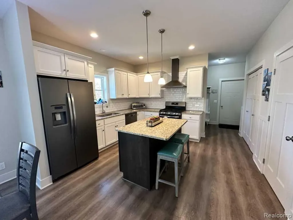 3601 Kiana Court Norton Shores City MI 49444