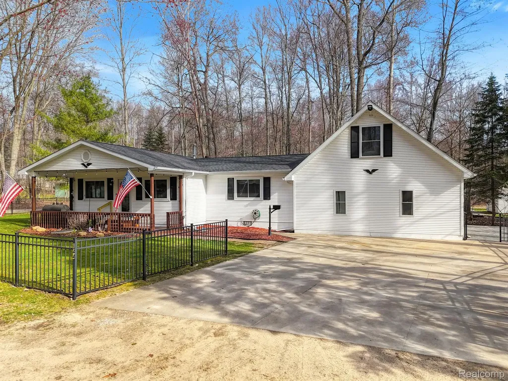 144 Canton Street Lyon Township MI 48653