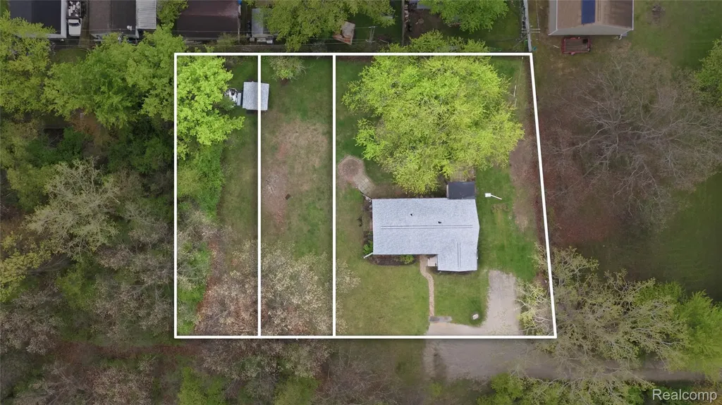 20052 Pine Street Brownstown Charter Township MI 48183