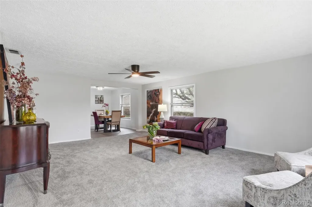 20052 Pine Street Brownstown Charter Township MI 48183