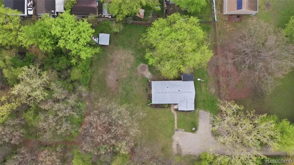20052 Pine Street Brownstown Charter Township MI 48183
