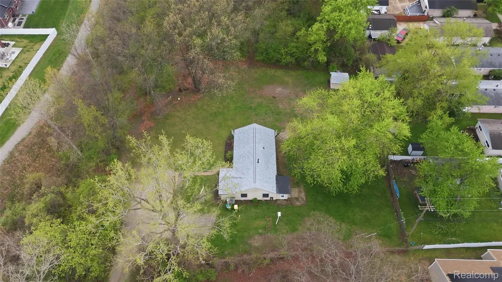 20052 Pine Street Brownstown Charter Township MI 48183