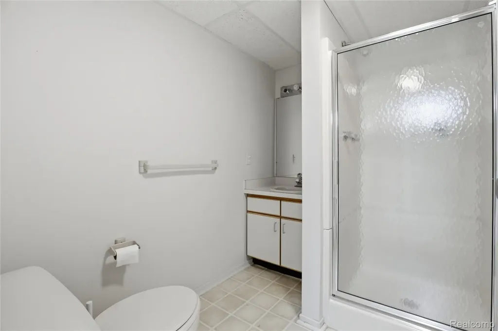 2084 Wabeek Hill Court West Bloomfield Charter Township MI 48302