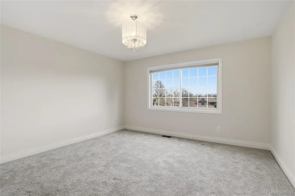 2084 Wabeek Hill Court West Bloomfield Charter Township MI 48302