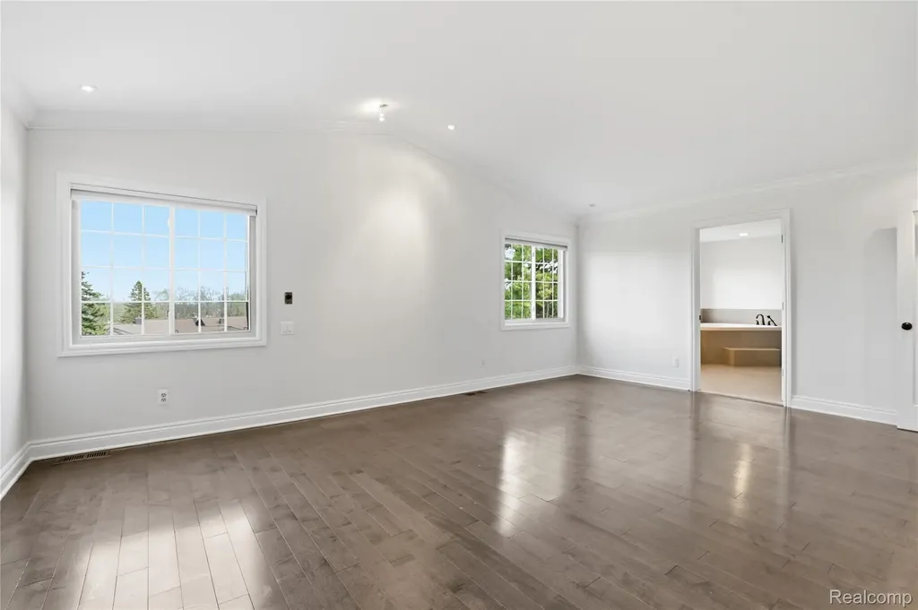 2084 Wabeek Hill Court West Bloomfield Charter Township MI 48302
